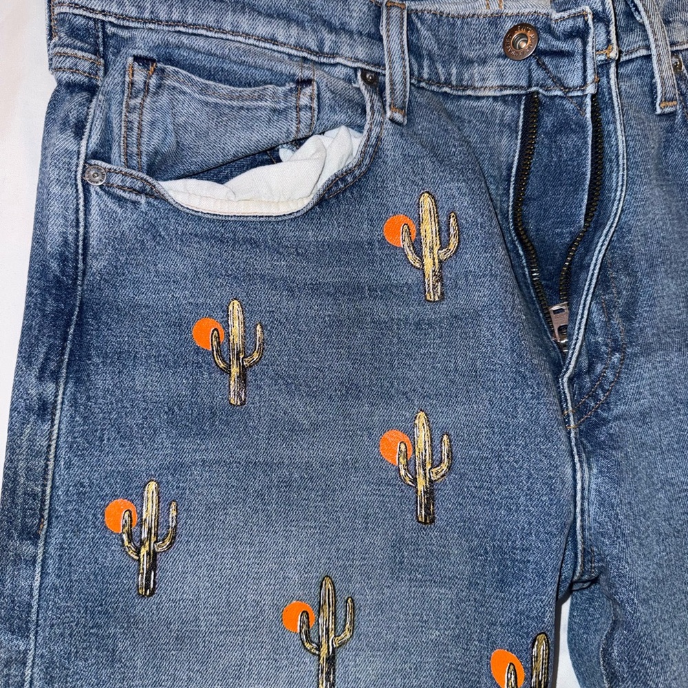 Levi's Men's Blue Jeans with Cactus painting - Picture 2 of 5